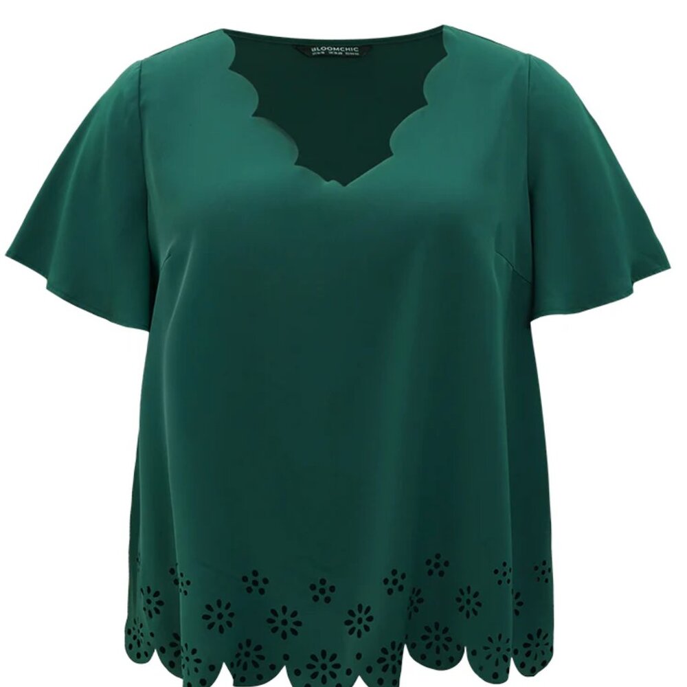 Bloomchic Solid Scaolloped Trim Laser Cut Ruffle Sleeve Blouse, NWT, 1XL